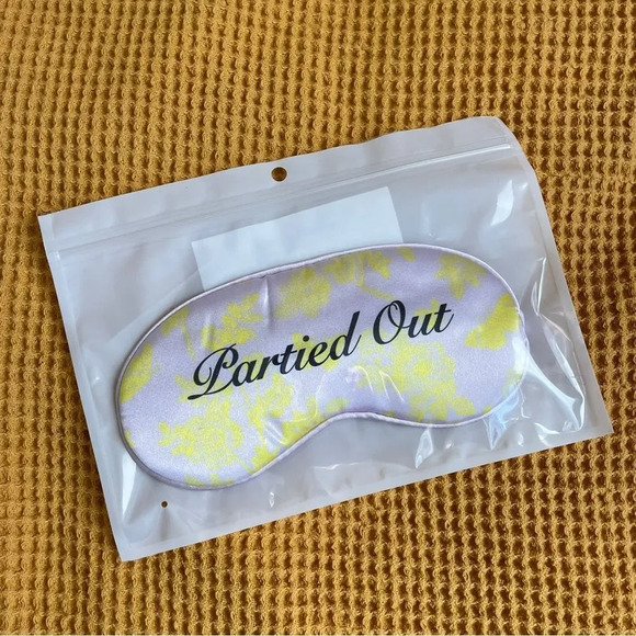 Refreshments Partied  out‎ satin sleep mask - Picture 2 of 3